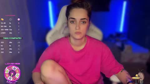 Queen of Pain online show from December 3, 7:34 pm