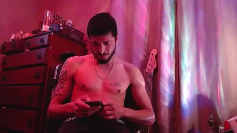 Snapshot of psilocipher chatting on October 10, 10:25 am Sk8wave online show from October 10, 10:25 am