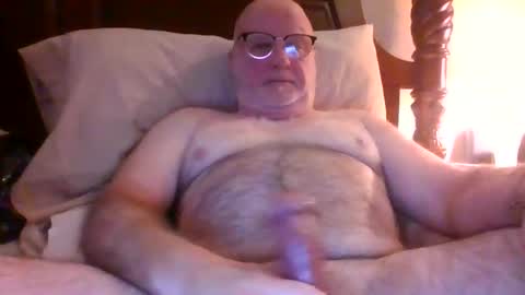 pssyeater10 online show from February 11, 7:30 pm