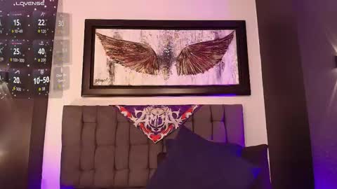 Snapshot of psychodoll_11 chatting on March 19, 12:53 pm psycodoll online show from March 19, 12:53 pm