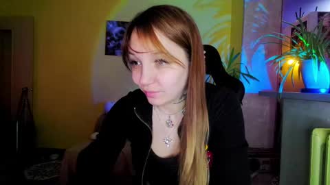 Snapshot of psyheya chatting on May 1, 9:03 am LUCY ----- online show from May 1, 9:03 am