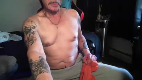 Snapshot of psypher4 chatting on January 16, 6:23 pm roaduner online show from January 16, 6:23 pm