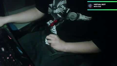 Snapshot of pt35l chatting on December 24, 4:33 am your mysterious man online show from December 24, 4:33 am