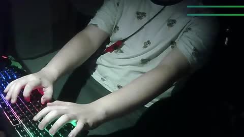 Snapshot of pt35l chatting on February 13, 4:32 am your mysterious man online show from February 13, 4:32 am