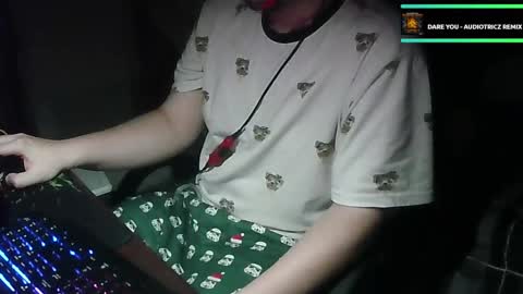 Snapshot of pt35l chatting on February 17, 3:58 am your mysterious man online show from February 17, 3:58 am