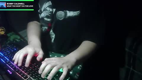 Snapshot of pt35l chatting on March 3, 4:03 am your mysterious man online show from March 3, 4:03 am