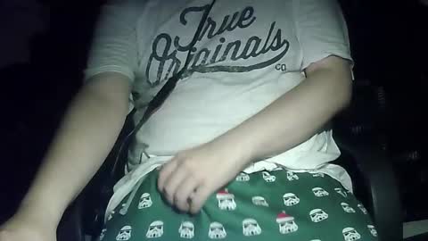 Snapshot of pt35l chatting on December 16, 2:49 am your mysterious man online show from December 16, 2:49 am