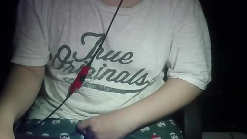 Snapshot of pt35l chatting on December 23, 3:37 am your mysterious man online show from December 23, 3:37 am