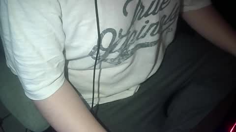 Snapshot of pt35l chatting on March 22, 2:26 am your mysterious man online show from March 22, 2:26 am