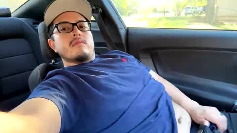 Snapshot of publicflasher98 chatting on November 25, 10:10 pm HappyD101 online show from November 25, 10:10 pm