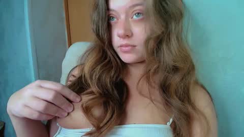 Snapshot of puff_witch chatting on January 23, 10:54 am Nayaa Nay 3 online show from January 23, 10:54 am