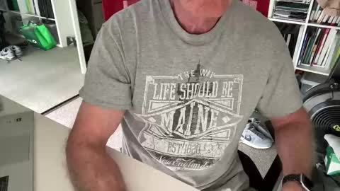 Snapshot of puffiest chatting on March 10, 5:45 am puffiest online show from March 10, 5:45 am