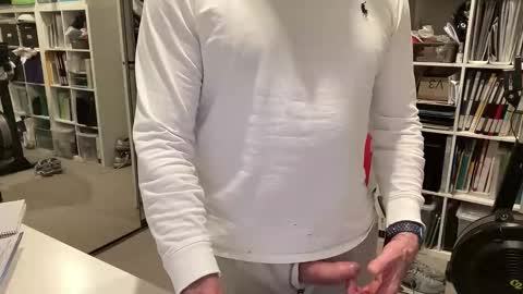 Snapshot of puffiest chatting on April 1, 9:54 am puffiest online show from April 1, 9:54 am