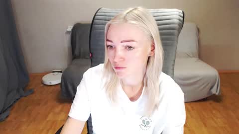 Polly online show from December 21, 3:35 am