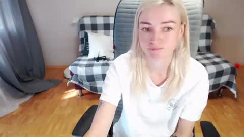 Polly online show from July 20, 5:11 am