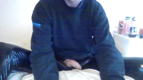 Snapshot of pumpindk chatting on December 30, 8:54 am Pumpin online show from December 30, 8:54 am