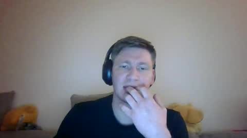 Snapshot of punkindrublic25 chatting on April 6, 11:05 pm punkindrublic25 online show from April 6, 11:05 pm