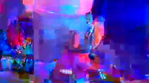 Snapshot of punkrunr083 chatting on November 13, 10:58 am punkrunr083 online show from November 13, 10:58 am