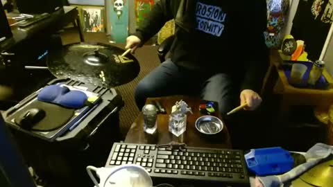 Snapshot of punkypapi chatting on March 7, 2:04 am Jojo online show from March 7, 2:04 am