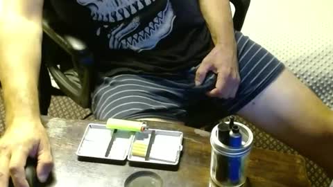 Snapshot of punkypapi chatting on October 12, 11:59 pm Jojo online show from October 12, 11:59 pm