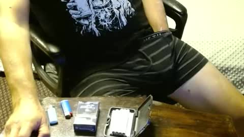 Snapshot of punkypapi chatting on November 2, 6:16 am Jojo online show from November 2, 6:16 am