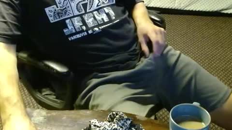 Snapshot of punkypapi chatting on November 8, 11:36 pm Jojo online show from November 8, 11:36 pm