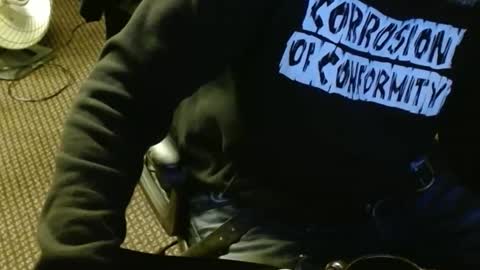 Snapshot of punkypapi chatting on November 10, 3:49 am Jojo online show from November 10, 3:49 am