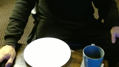 Snapshot of punkypapi chatting on November 18, 1:22 am Jojo online show from November 18, 1:22 am