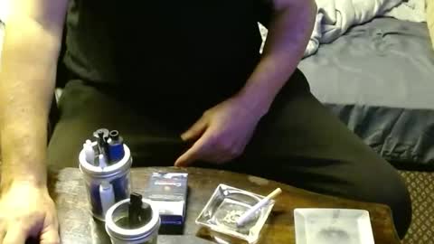 Snapshot of punkypapi chatting on November 30, 8:18 am Jojo online show from November 30, 8:18 am