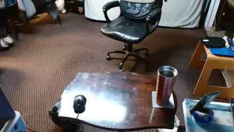 Snapshot of punkypapi chatting on February 9, 6:17 am Jojo online show from February 9, 6:17 am