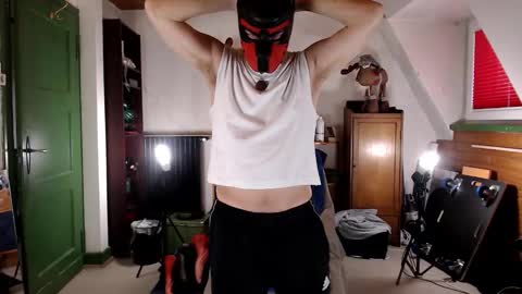 Snapshot of pup_jake chatting on January 17, 12:43 pm Pup Jake wants to play online show from January 17, 12:43 pm