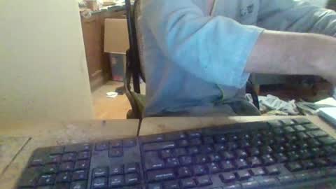 pup_y online show from October 20, 12:00 am