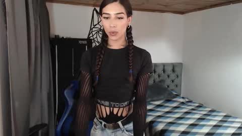 Snapshot of pupi_wolf chatting on March 12, 6:14 pm Cris online show from March 12, 6:14 pm