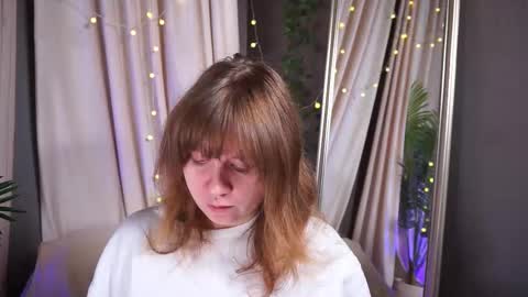 constant schedule Wednesday  Friday  Saturday  Sunday  The Rosemarie online show from October 19, 5:52 am