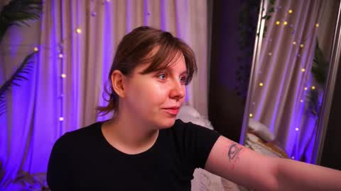 Snapshot of pure_dirt chatting on February 8, 5:44 am constant schedule Wednesday Friday Saturday Sunday The Rosemarie online show from February 8, 5:44 am