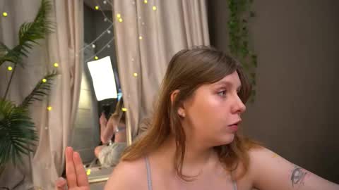 constant schedule Wednesday  Friday  Saturday  Sunday  The Rosemarie online show from February 25, 5:28 am