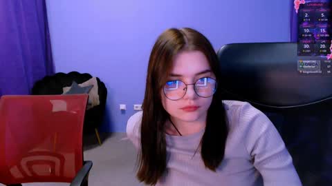 Ask me3 online show from December 11, 3:47 pm