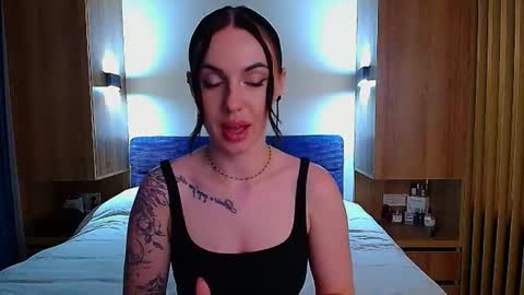 Snapshot of pure_temptation_j chatting on June 13, 4:05 pm Julia online show from June 13, 4:05 pm