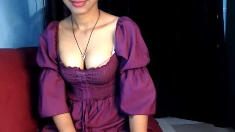 Snapshot of pureannuals chatting on December 19, 4:41 am Pureannuals online show from December 19, 4:41 am