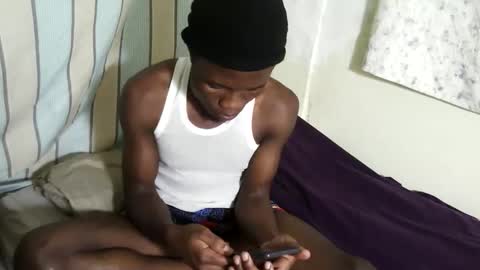 Snapshot of pureblack_ chatting on March 10, 10:48 pm Pureblack online show from March 10, 10:48 pm