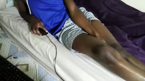 Snapshot of pureblack_ chatting on March 12, 2:50 am Pureblack online show from March 12, 2:50 am