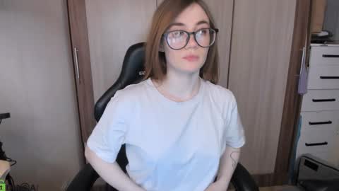 I am Mila online show from January 23, 3:32 pm