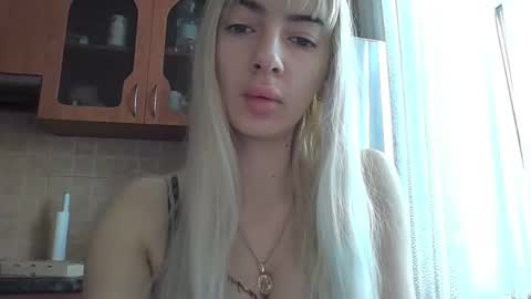 Snapshot of purelust_naomi chatting on January 14, 12:22 pm purelust_naomi online show from January 14, 12:22 pm