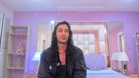 Experienced guys  online show from May 5, 7:44 pm