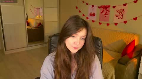 Bella online show from October 29, 5:42 am