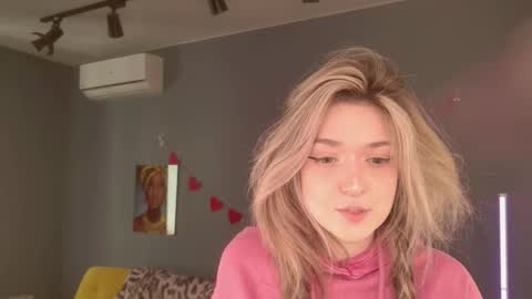 Bella online show from March 18, 5:43 am