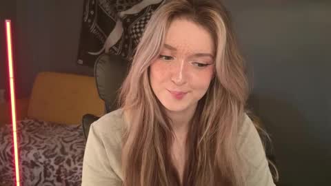 Bella online show from May 16, 3:47 am