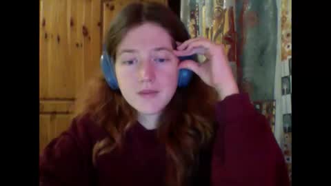 Snapshot of purple_cat55 chatting on October 17, 8:28 am purple_cat55 online show from October 17, 8:28 am