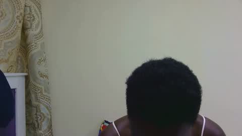 Snapshot of purple_raaine chatting on November 13, 12:26 pm purple Rain online show from November 13, 12:26 pm