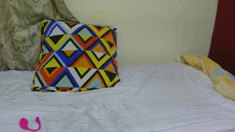 Snapshot of purple_raaine chatting on December 18, 11:33 pm purple Rain online show from December 18, 11:33 pm